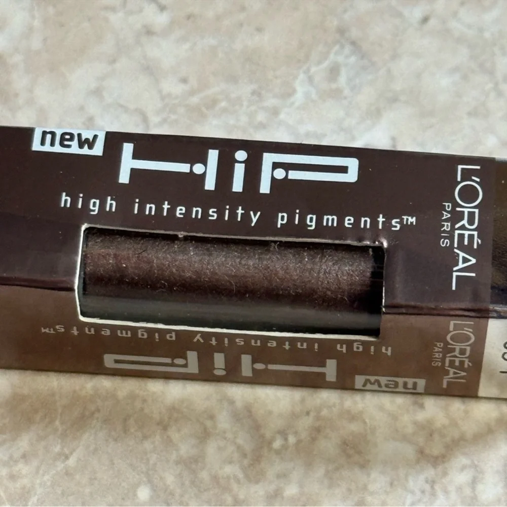 L’Oréal High Intensity Pigments Pigment Shadow Stick Eyeshadow 834 Alluring NIB